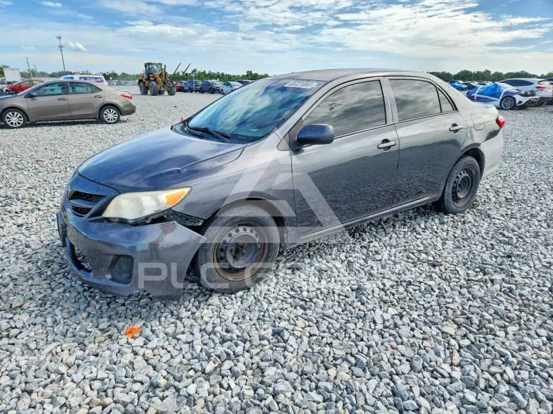 2013 Toyota COROLLA photo