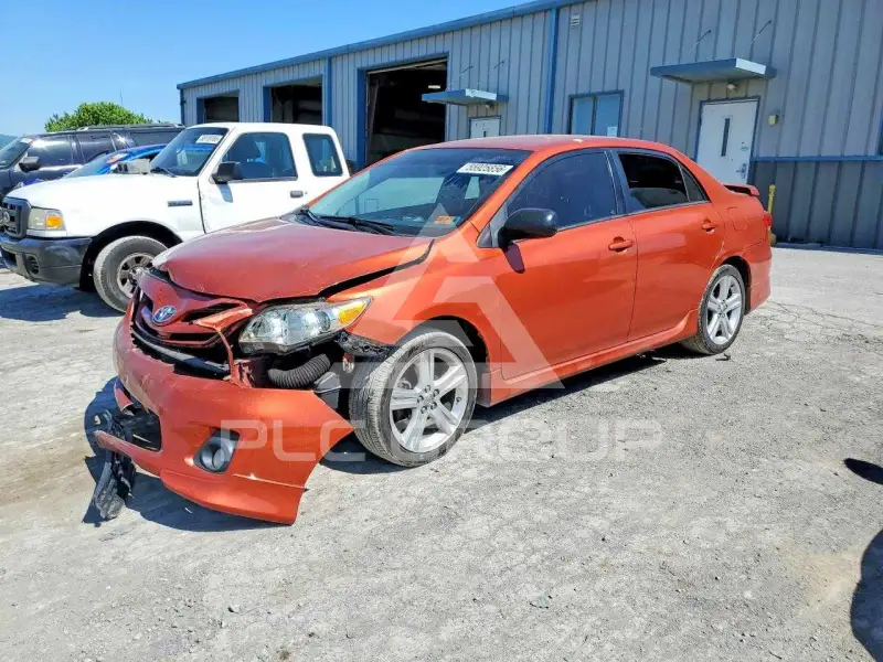 2013 Toyota COROLLA фото