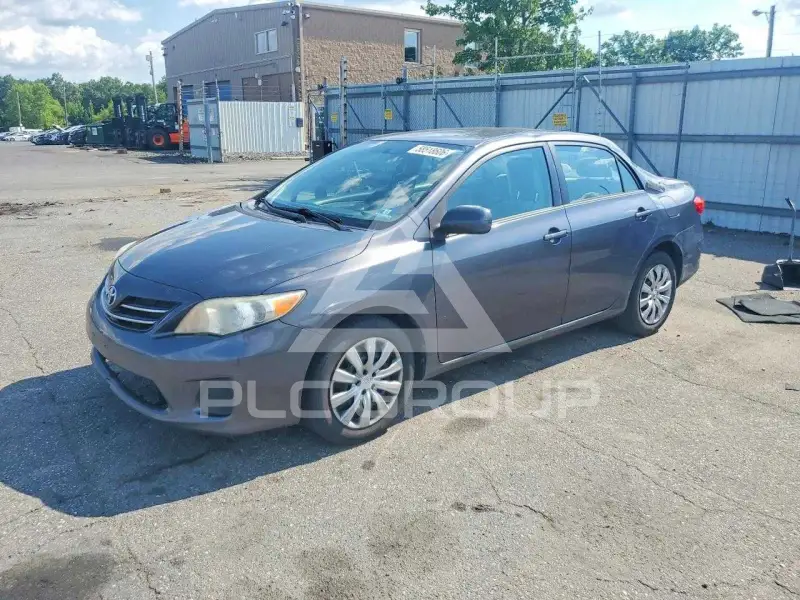 2013 Toyota COROLLA photo