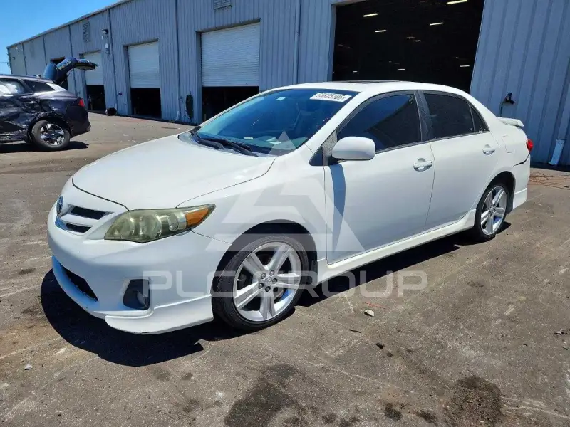 2013 Toyota COROLLA photo