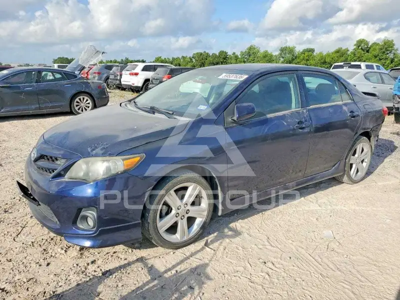 2013 Toyota COROLLA photo