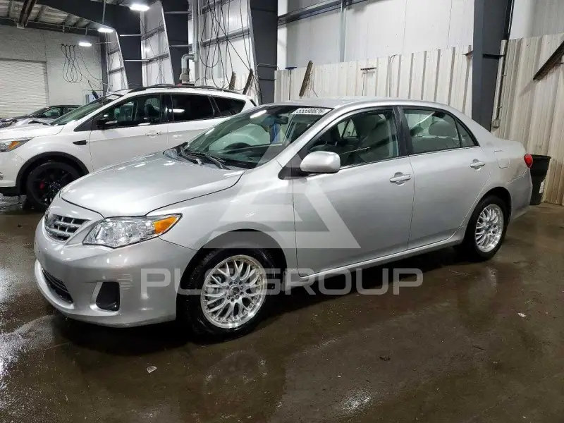 2013 Toyota COROLLA photo