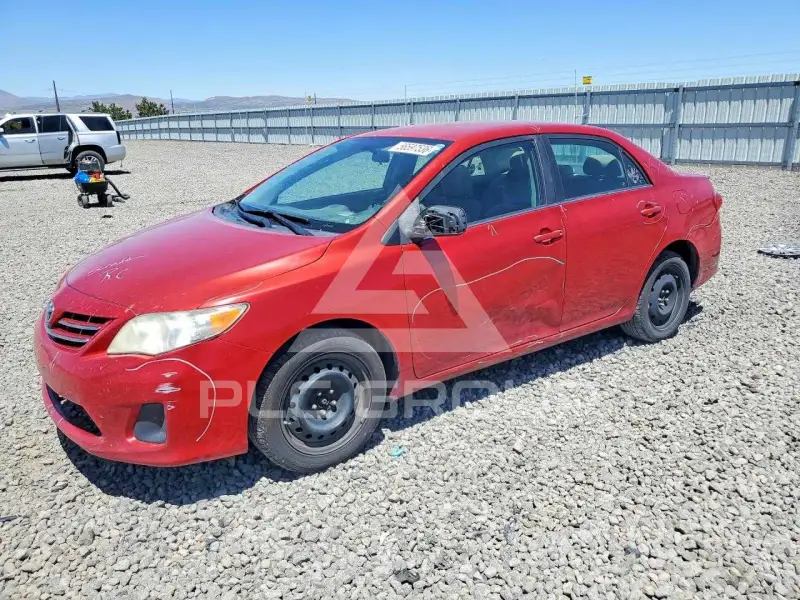 2013 Toyota COROLLA фото