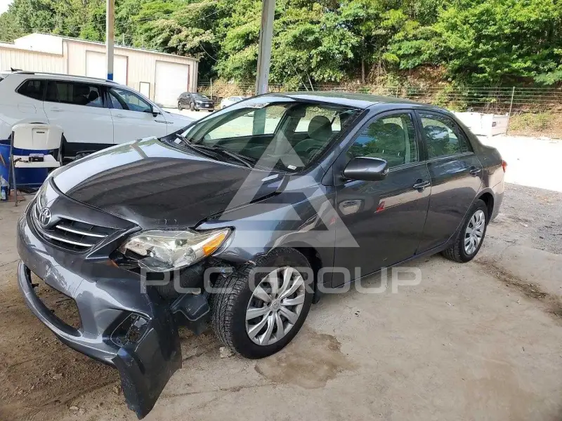 2013 Toyota COROLLA photo