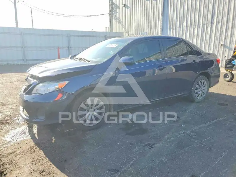 2013 Toyota COROLLA photo