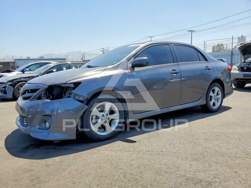 2013 Toyota COROLLA photo