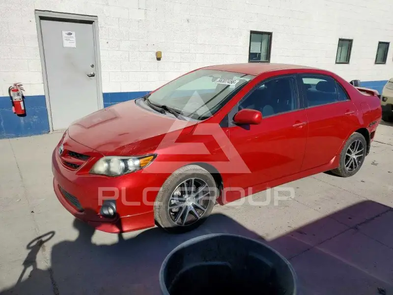 2013 Toyota COROLLA photo