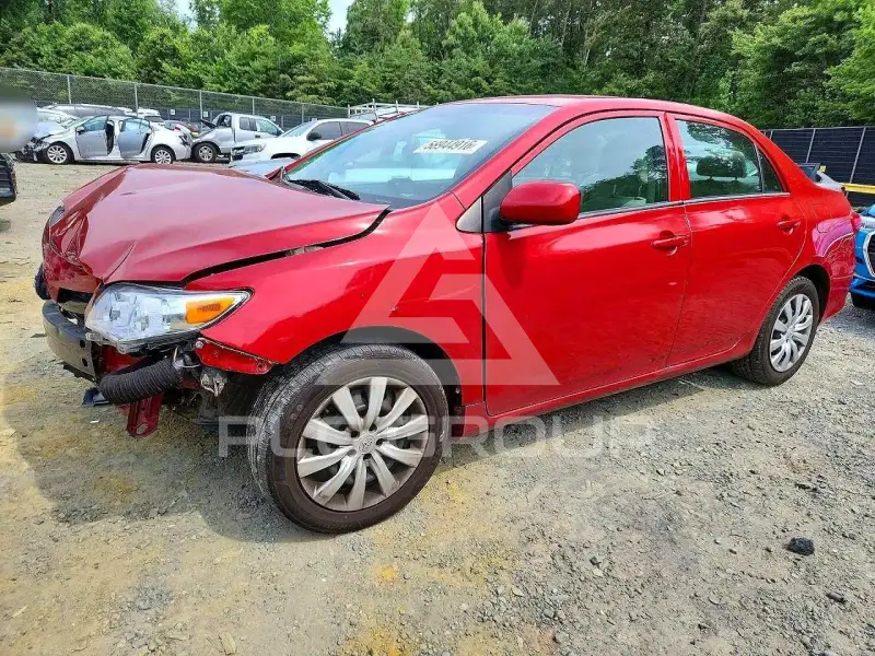 2013 Toyota COROLLA фото