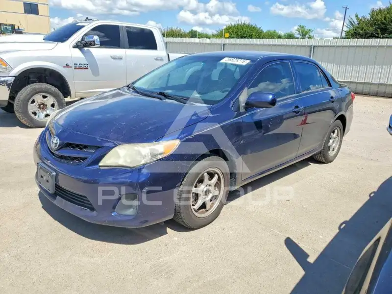 2013 Toyota COROLLA photo