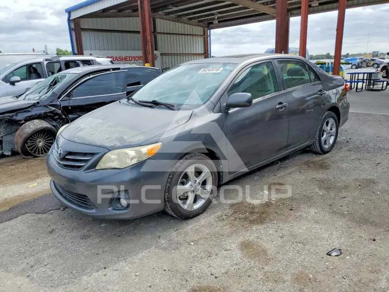 2013 Toyota COROLLA фото