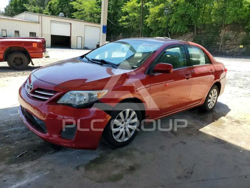 2013 Toyota COROLLA фото
