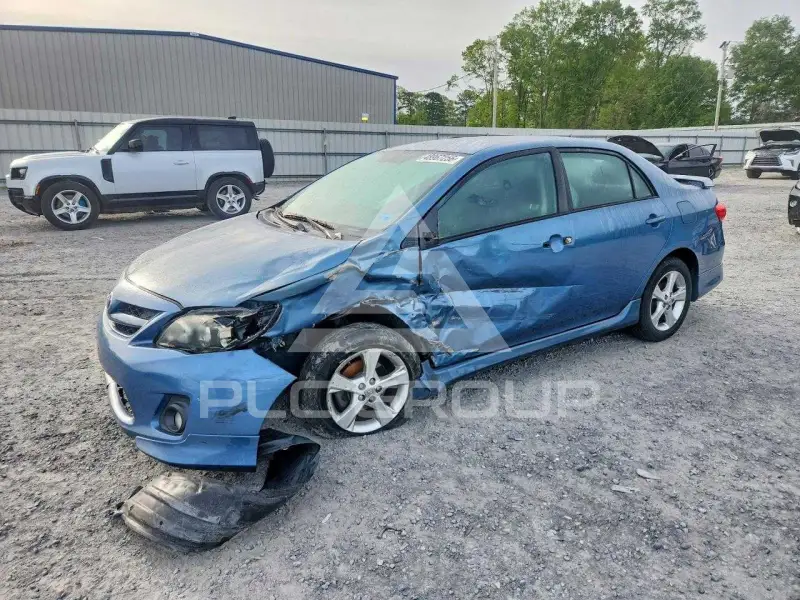 2013 Toyota COROLLA photo