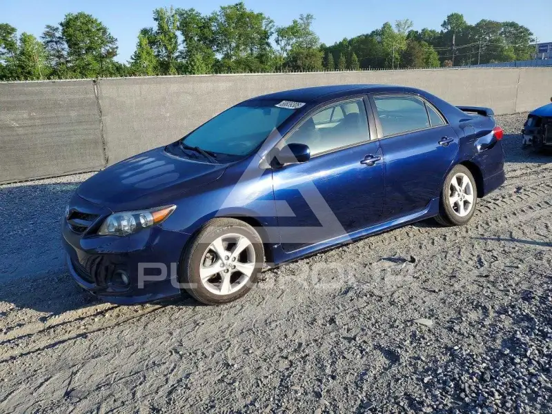 2013 Toyota COROLLA photo