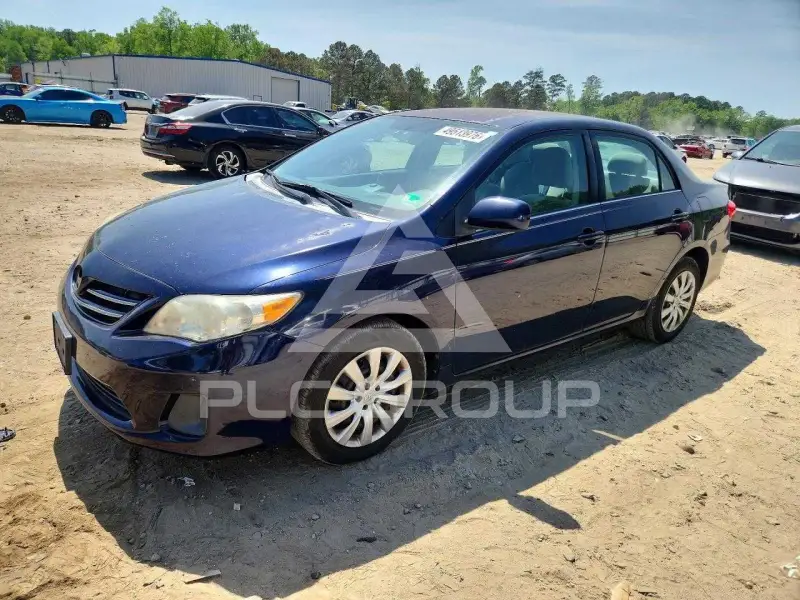 2013 Toyota COROLLA фото