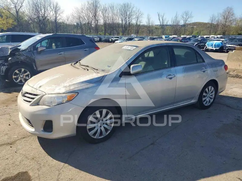 2013 Toyota COROLLA photo