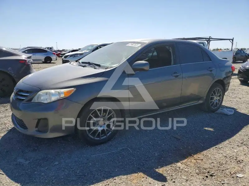 2013 Toyota COROLLA photo
