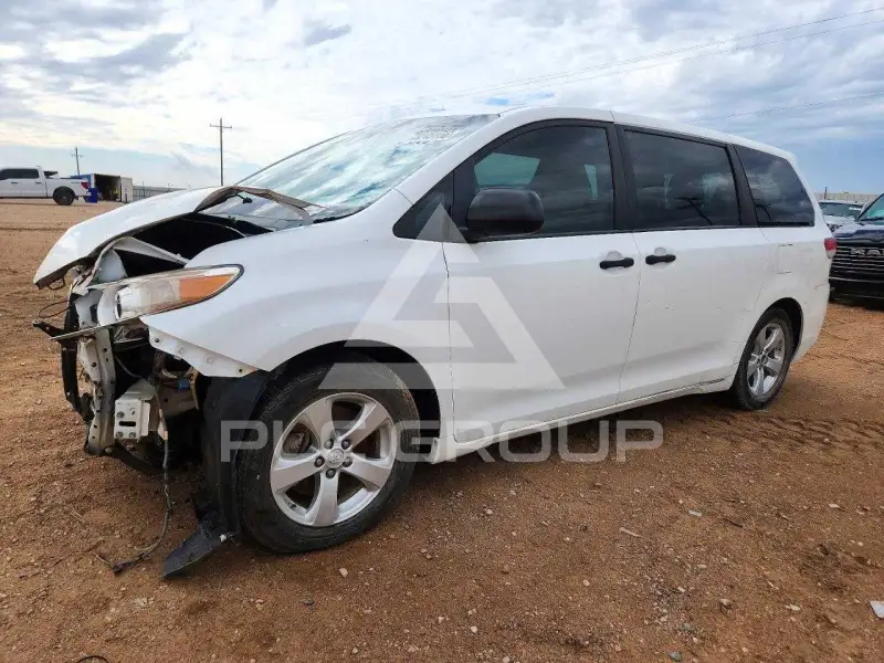 2013 Toyota SIENNA фото