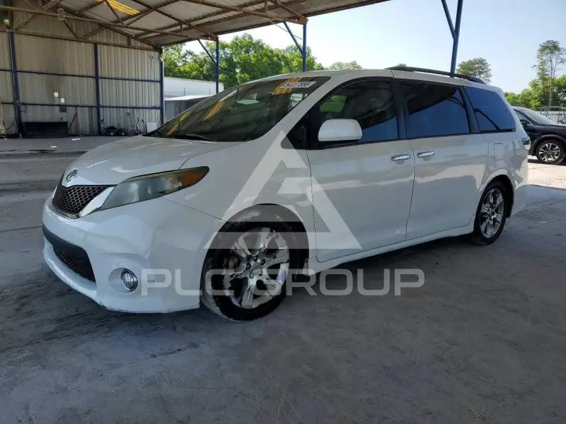 2013 Toyota SIENNA фото