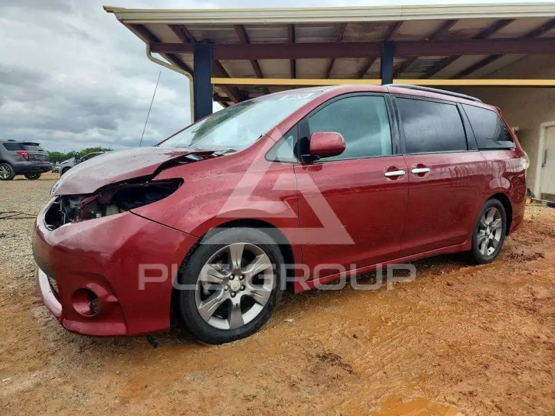 2013 Toyota SIENNA фото