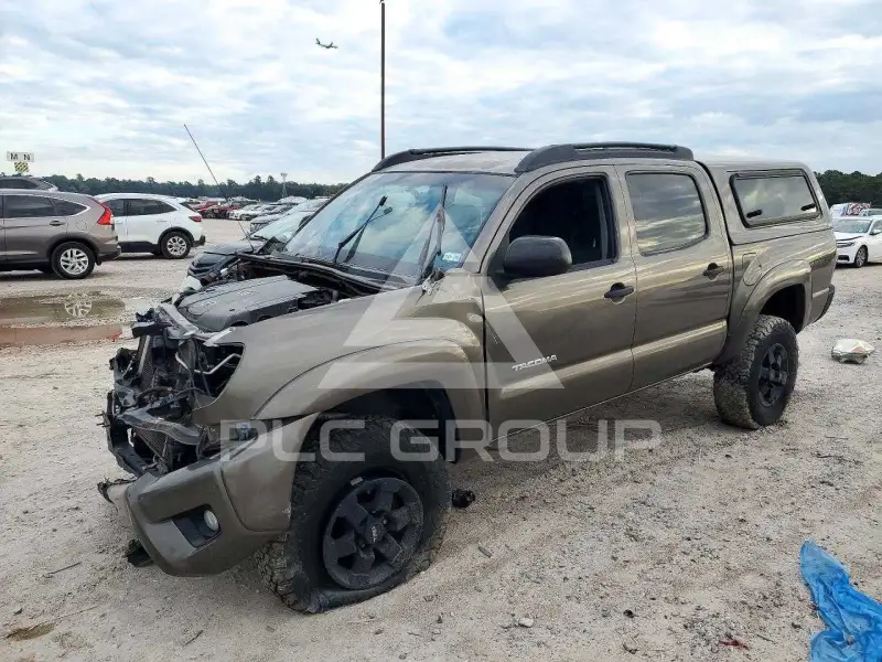 2013 Toyota TACOMA photo