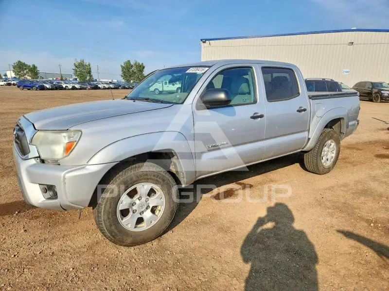 2013 Toyota TACOMA photo