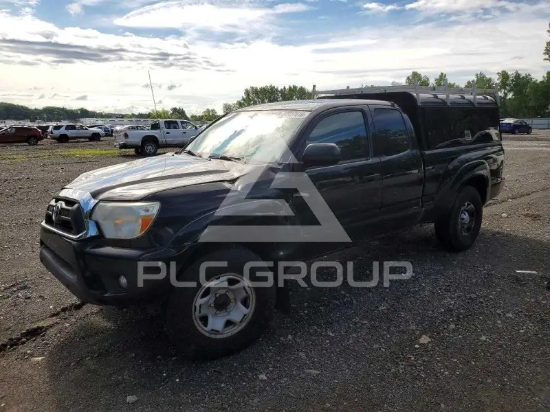 2013 Toyota TACOMA photo
