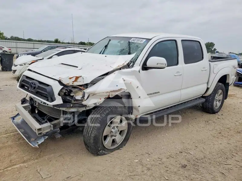 2013 Toyota TACOMA photo
