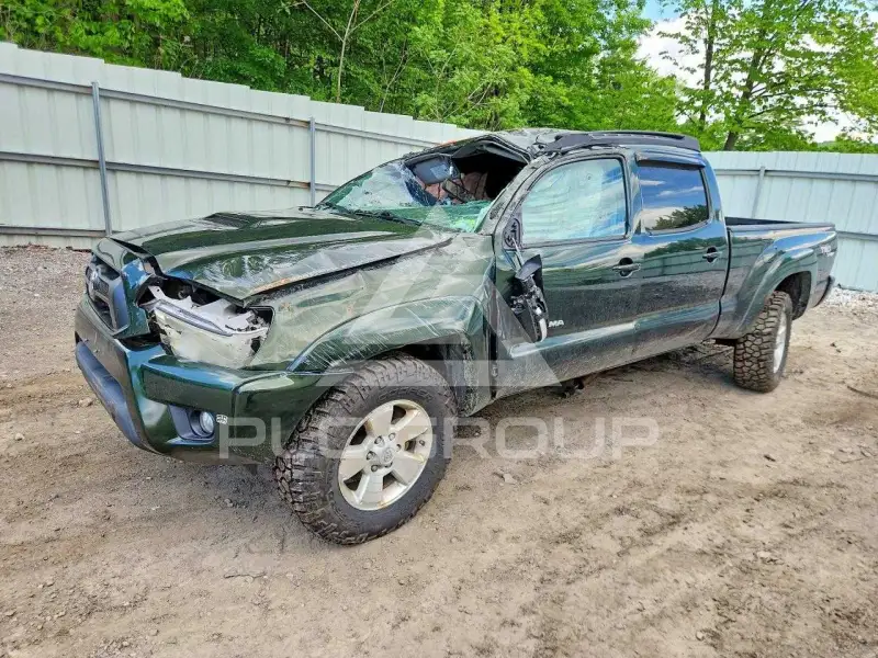 2013 Toyota TACOMA photo