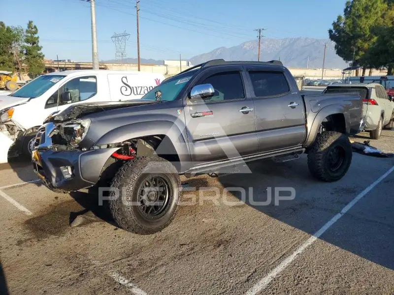 2013 Toyota TACOMA photo
