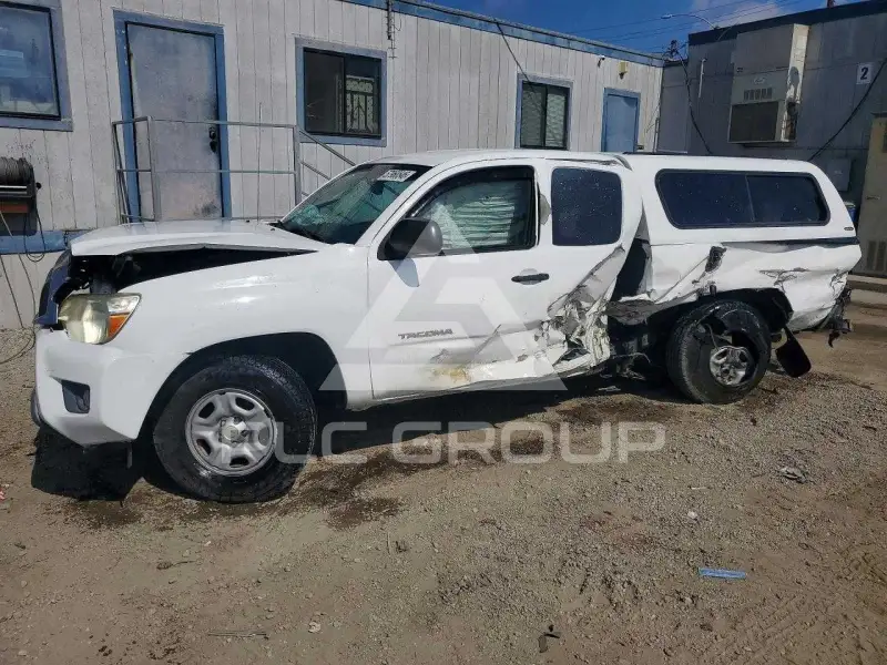 2013 Toyota TACOMA photo