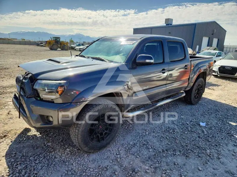 2013 Toyota TACOMA photo
