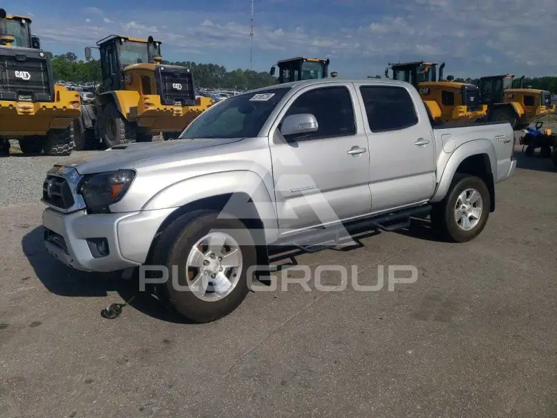 2013 Toyota TACOMA photo