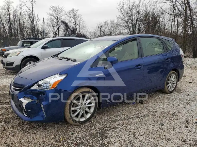 2013 Toyota PRIUS фото