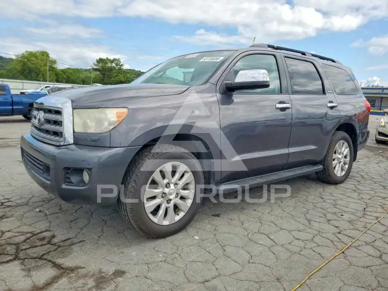 2013 Toyota SEQUOIA фото