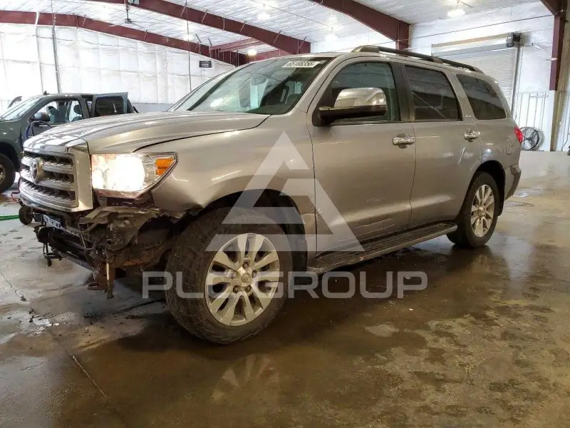 2013 Toyota SEQUOIA фото