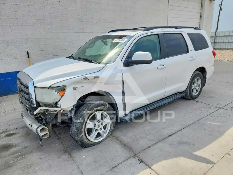 2013 Toyota SEQUOIA фото