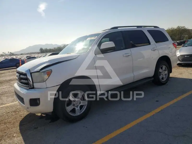2013 Toyota SEQUOIA фото