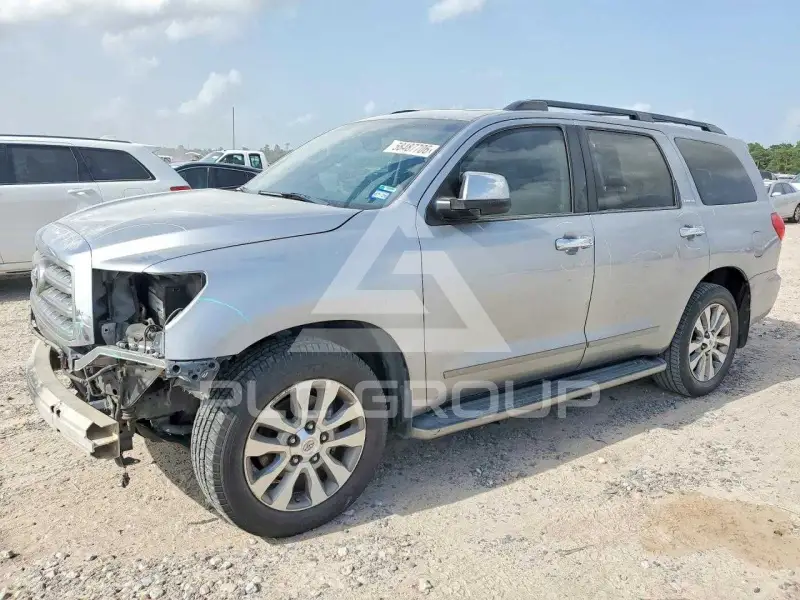 2013 Toyota SEQUOIA photo