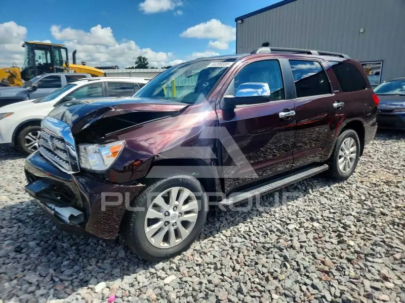 2013 Toyota SEQUOIA фото