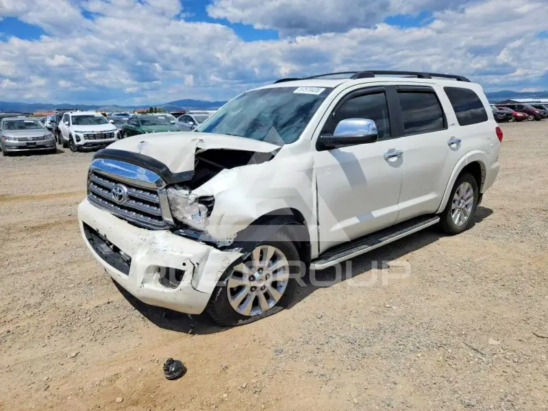 2013 Toyota SEQUOIA photo