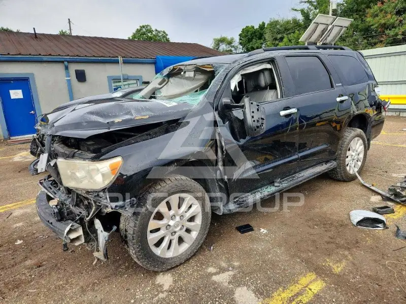 2013 Toyota SEQUOIA фото