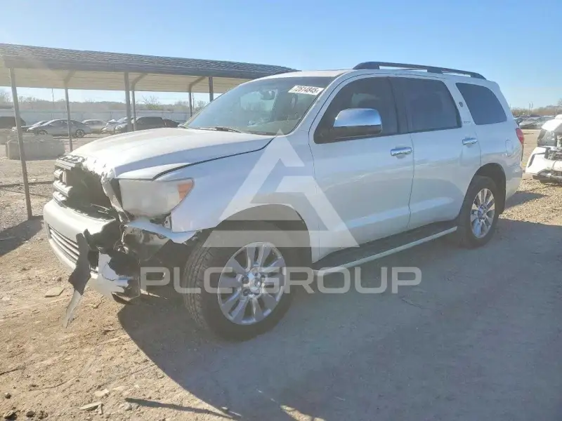 2013 Toyota SEQUOIA photo