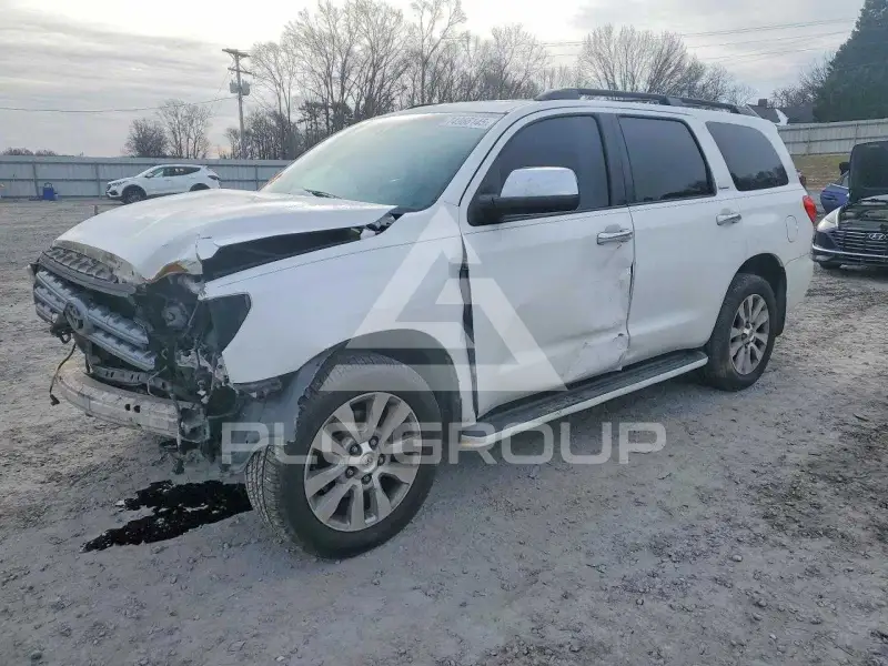 2013 Toyota SEQUOIA фото