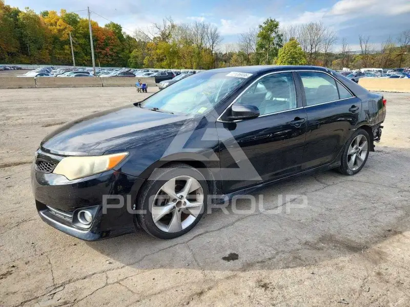 2013 Toyota CAMRY photo