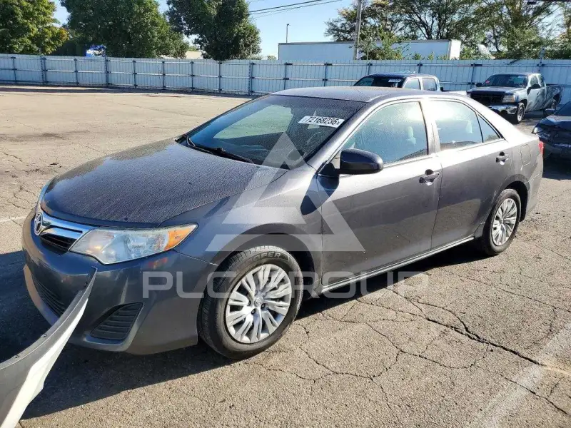 2013 Toyota CAMRY фото