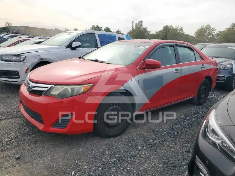 2013 Toyota CAMRY фото