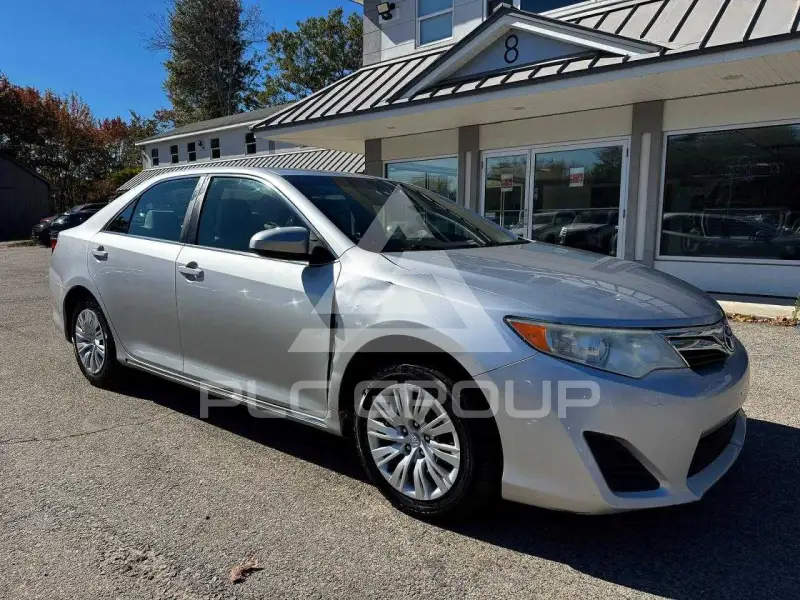 2013 Toyota CAMRY photo
