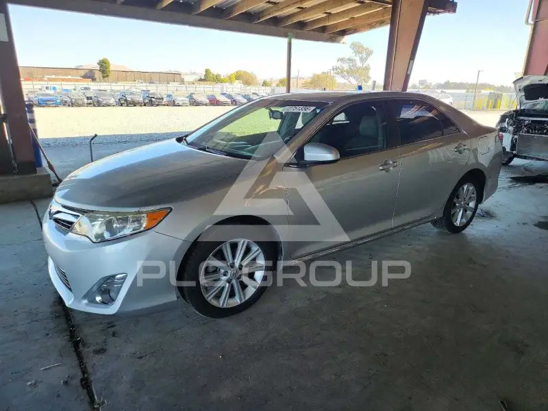 2013 Toyota CAMRY фото