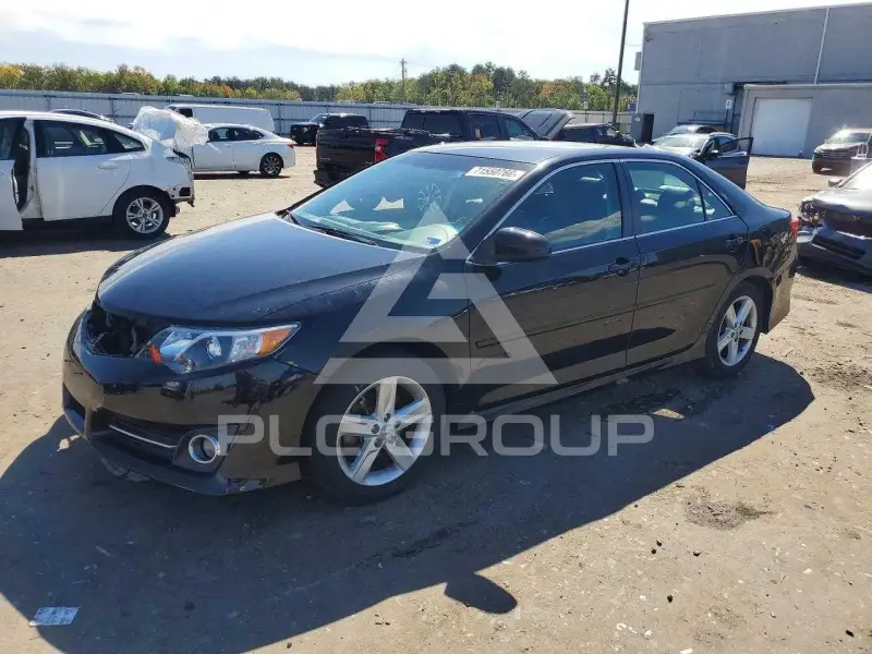 2013 Toyota CAMRY photo