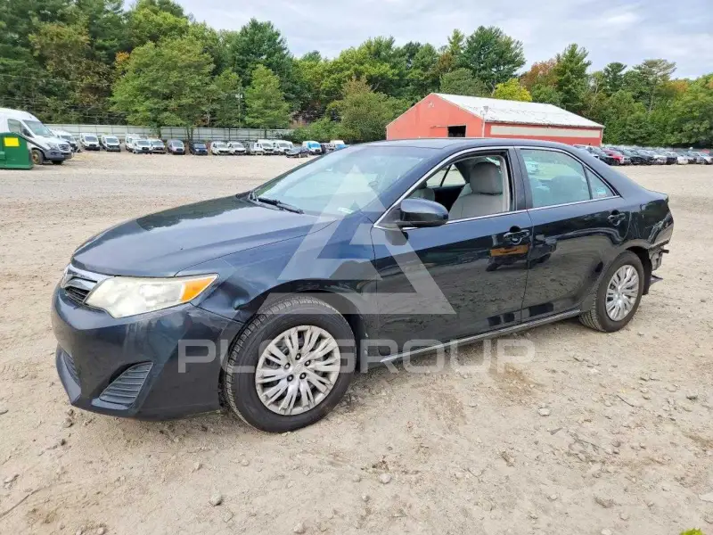 2013 Toyota CAMRY фото